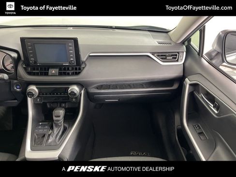 Used 2020 Toyota RAV4 XLE image 14
