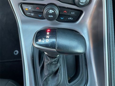 Used 2021 Dodge Challenger SXT image 27
