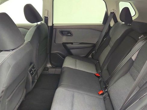 Used 2021 Nissan Rogue S image 20