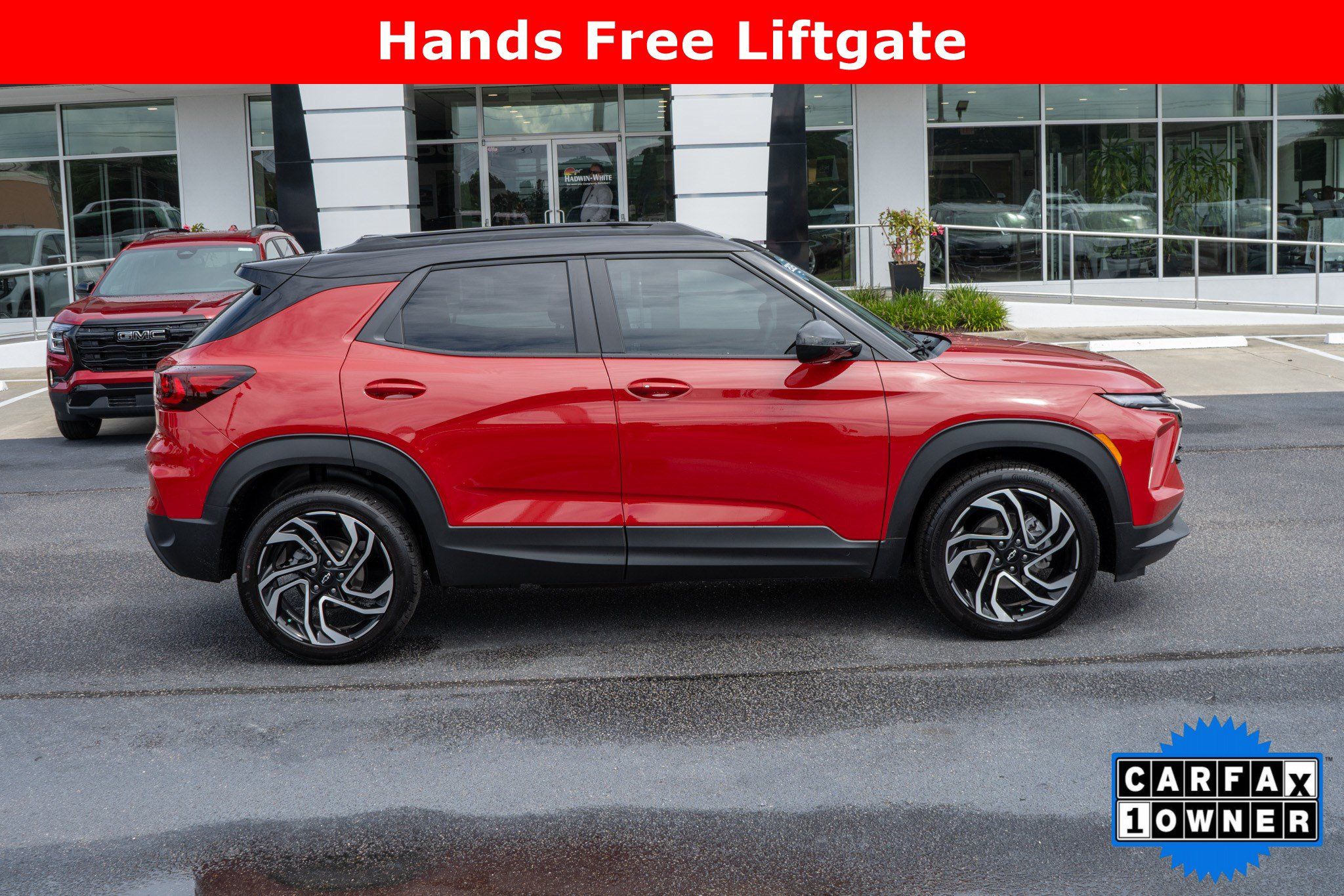 Used 2026 Chevrolet TrailBlazer RS w/ Convenience Package FWD image 2