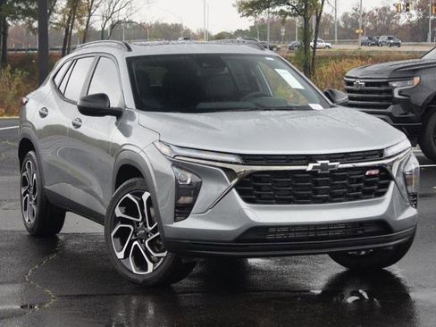 New 2026 Chevrolet Trax RS w/ Driver Confidence Package image 6