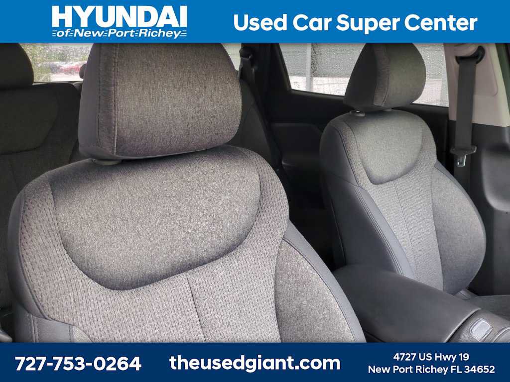 Certified 2023 Hyundai Santa Fe SE FWD image 6