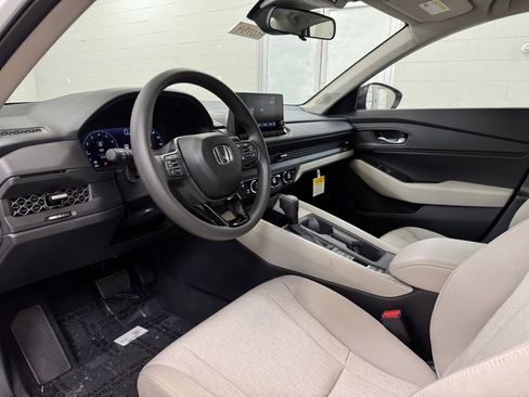 New 2025 Honda Accord SE image 12