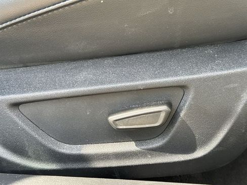 Used 2025 Ford Mustang Premium RWD image 28
