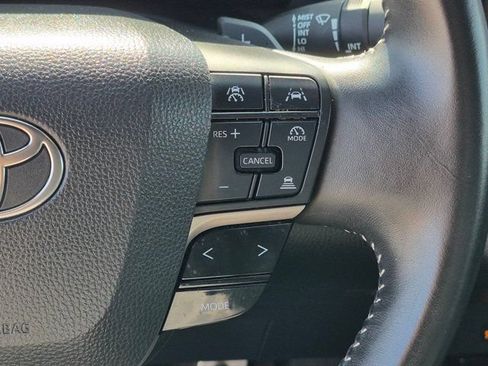 Used 2025 Toyota Camry SE FWD image 24