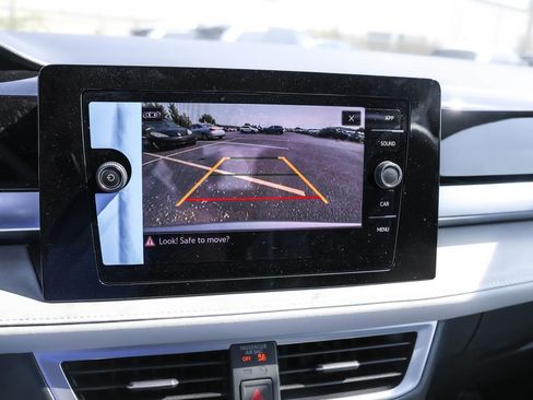 New 2025 Volkswagen Taos SE image 7