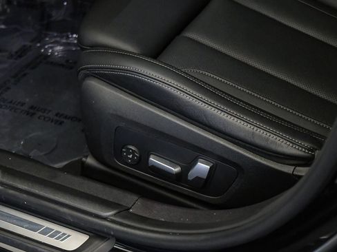 Certified 2023 BMW 330i Sedan w/ M Sport Package RWD image 23