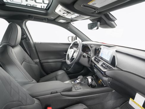New 2025 Lexus UX 300h FWD image 18