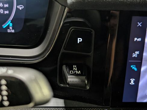 Certified 2025 Porsche Cayenne Turbo GT AWD/4WD image 41