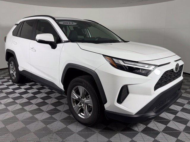 Used 2023 Toyota RAV4 XLE w/ Convenience Package FWD image 8