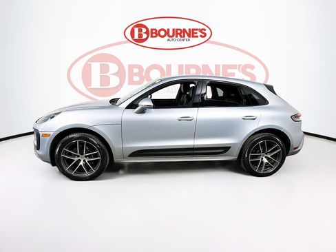 Used 2023 Porsche Macan image 8