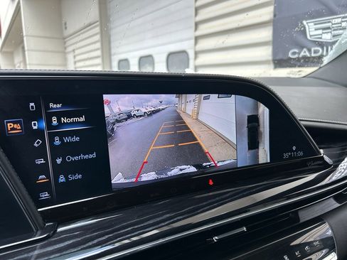 Used 2021 Cadillac Escalade Sport w/ Heavy-Duty Trailer Package AWD/4WD image 19