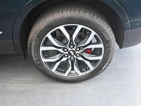 Used 2024 Cadillac XT5 Sportv w/ Technology Package AWD/4WD image 12