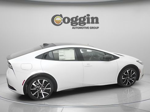 New 2026 Toyota Prius Plug-In Hybrid image 21