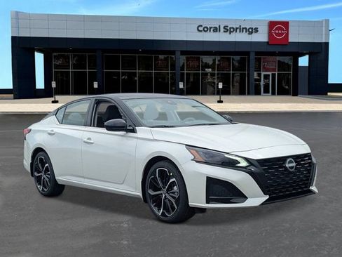 New 2026 Nissan Altima 2.5 SR FWD image 7