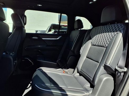 New 2026 GMC Acadia Denali w/ Super Cruise Package image 13