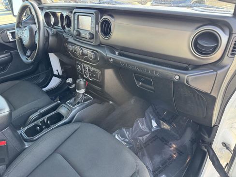 Used 2020 Jeep Wrangler Unlimited Sport S AWD/4WD image 7