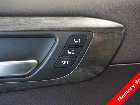 Used 2020 Toyota Highlander Platinum image 6