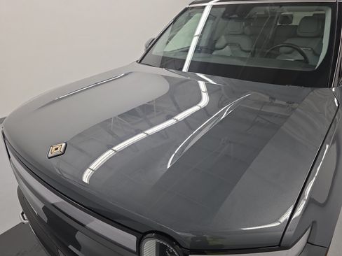 Used 2023 Rivian R1S Adventure AWD/4WD image 35