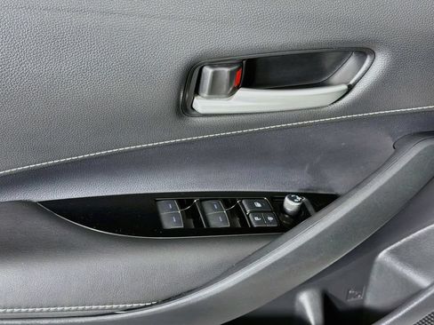 Used 2021 Toyota Corolla SE FWD image 22