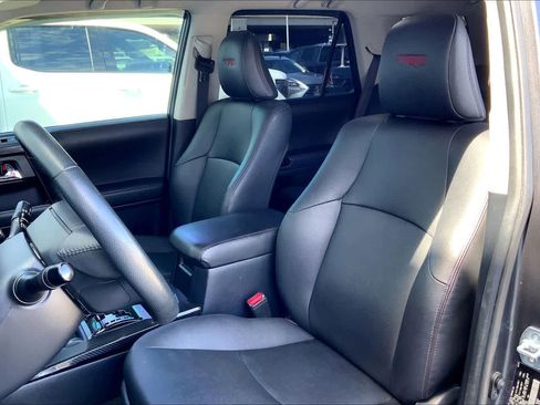 Used 2021 Toyota 4Runner Venture AWD/4WD image 10