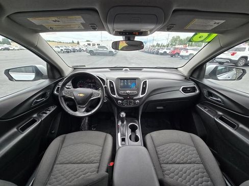 Used 2018 Chevrolet Equinox LT FWD image 19