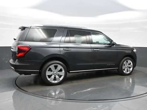 Used 2023 Ford Expedition Platinum image 6