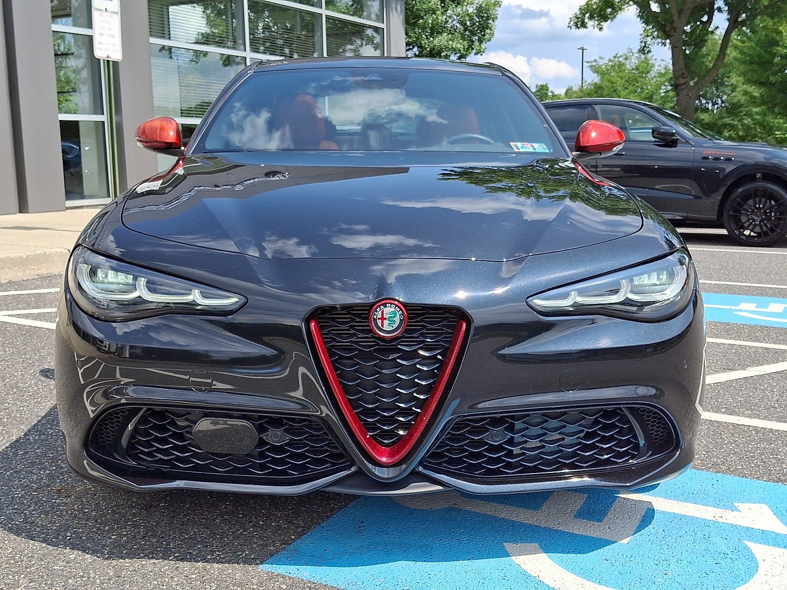 Used 2024 Alfa Romeo Giulia Ti w/ Performance Driving Package AWD/4WD image 2