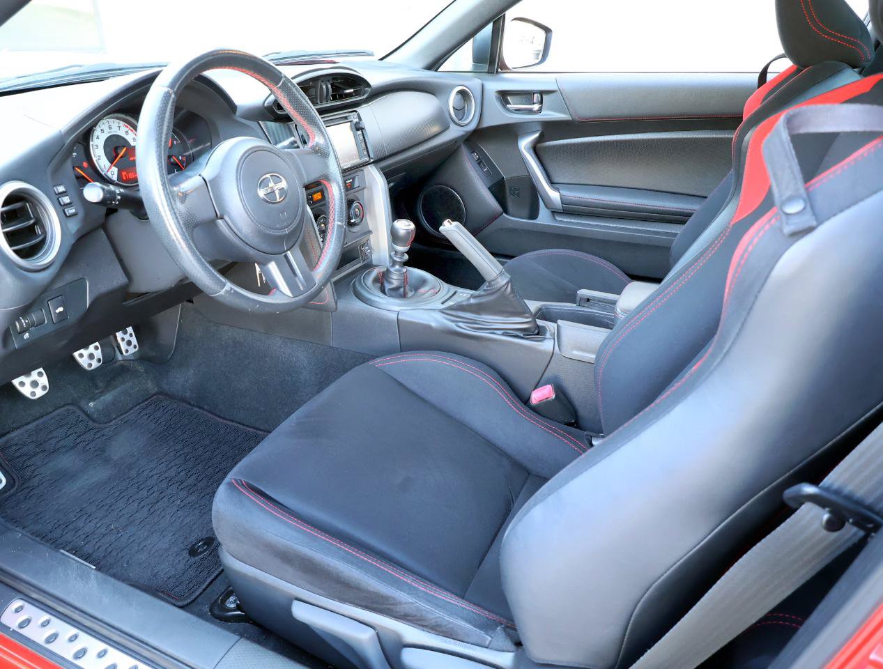 Used 2014 Scion FR-S RWD image 15