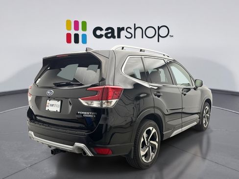 Used 2022 Subaru Forester Touring AWD/4WD image 5