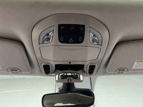 Used 2024 Chrysler Pacifica Limited FWD image 72