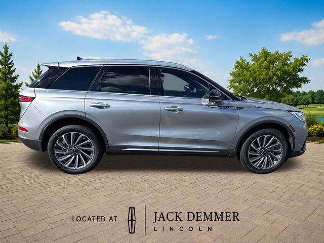 Certified 2023 Lincoln Corsair Reserve w/ Equipment Group 201A AWD/4WD image 8