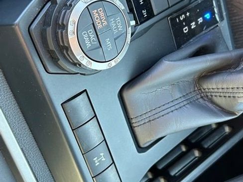 Used 2024 Toyota Tacoma TRD Off-Road image 32