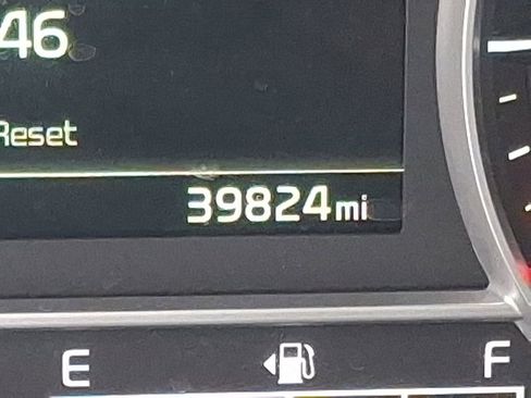 Used 2022 Kia Sorento SX image 22