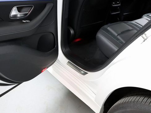 Certified 2025 Mercedes-Benz GLE 53 AMG 4MATIC Coupe image 33