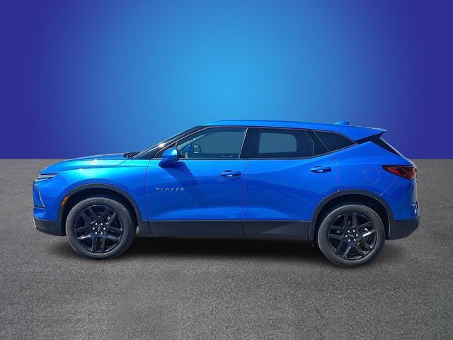 Used 2024 Chevrolet Blazer LT w/ Driver Confidence Package FWD image 7
