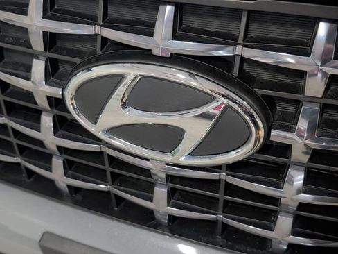 Certified 2023 Hyundai Venue SEL w/ Cargo Package image 30