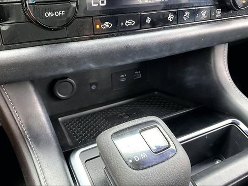 Used 2023 Nissan Pathfinder SL FWD image 31