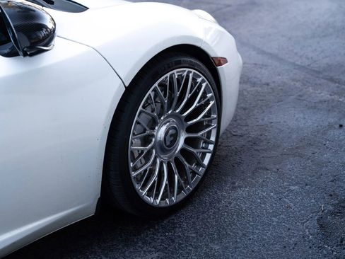 Used 2013 McLaren MP4-12C Spider RWD image 19