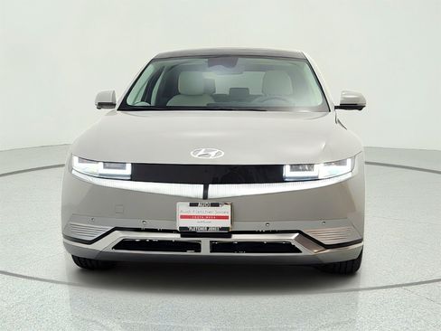 Used 2023 Hyundai Ioniq 5 Limited RWD image 2