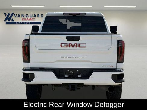 Used 2024 GMC Sierra 2500 AT4 w/ AT4 Premium Plus Package AWD/4WD image 10