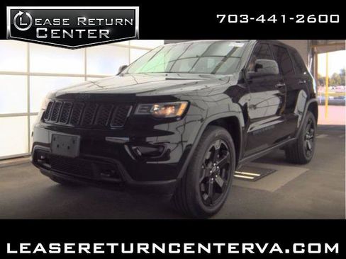 Used 2019 Jeep Grand Cherokee Laredo AWD/4WD image 1