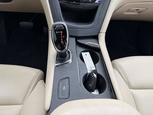 Used 2019 Cadillac XT5 FWD image 31