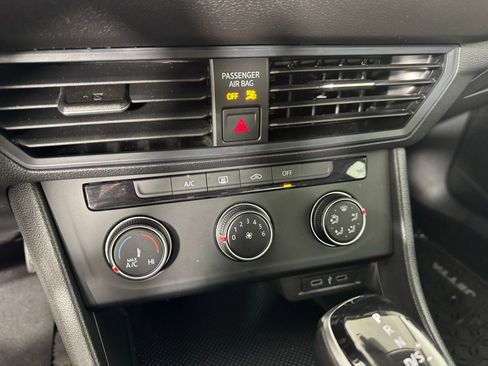 Used 2022 Volkswagen Jetta S image 16