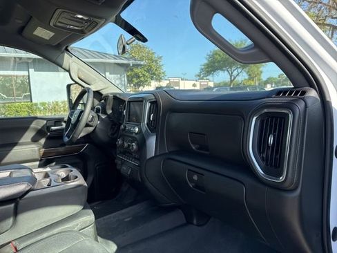 Used 2023 Chevrolet Silverado 2500 LT w/ Convenience Package AWD/4WD image 10