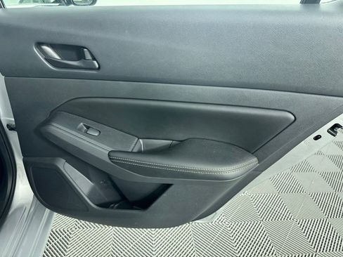 Used 2024 Nissan Altima 2.5 SV image 21