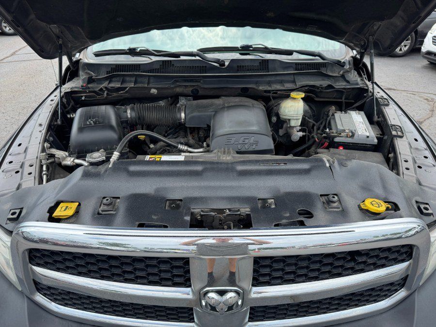 Used 2017 RAM 1500 ST w/ SXT Appearance Group AWD/4WD image 22