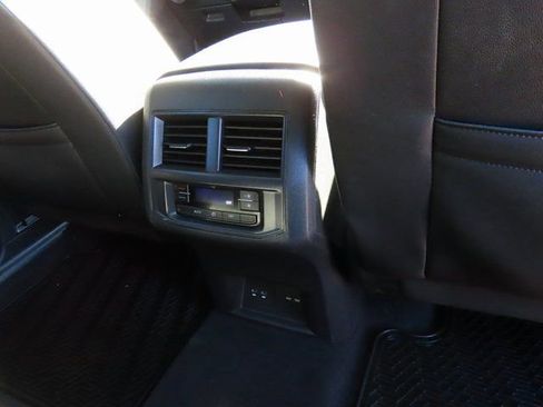 Used 2023 Volkswagen Atlas SE image 15