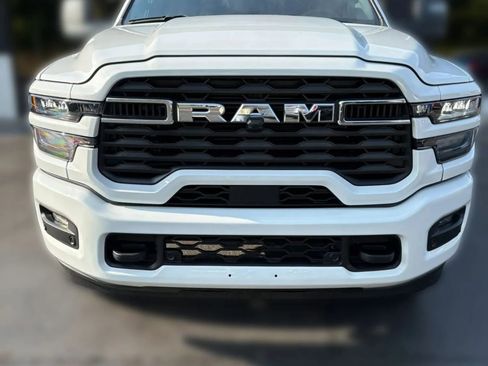 Used 2025 RAM 2500 Big Horn AWD/4WD image 8