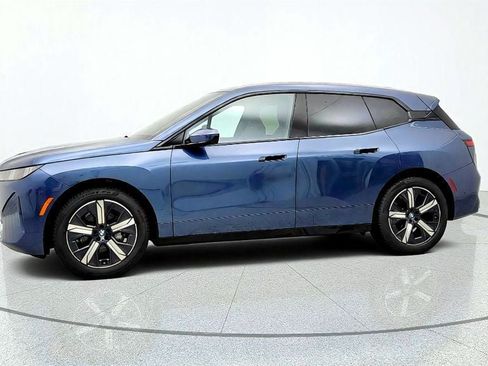 Used 2026 BMW iX xDrive45 w/ Premium Package AWD/4WD image 8